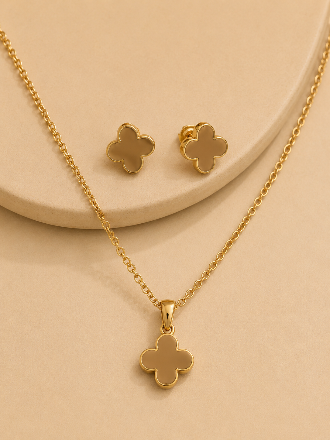 Female Trendy Pendant With Pair Of Earrings